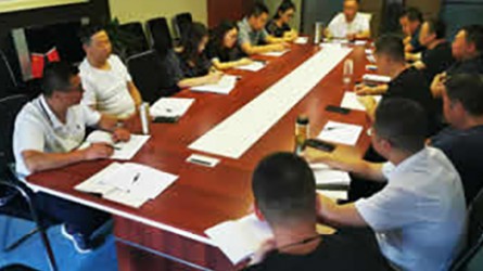 为深入全面开展普法教育，实现依法治企，助力漫蛙漫画高速发展，西北..