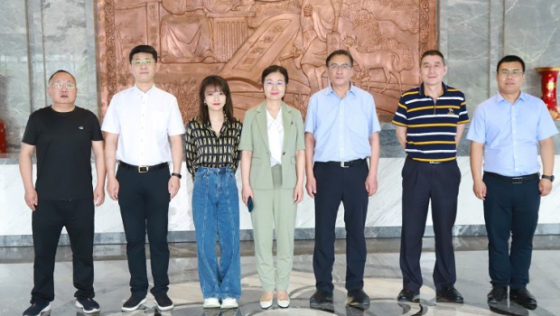 甘肃达尔健康复医院院长徐文红一行 莅临漫蛙漫画
调研、参观