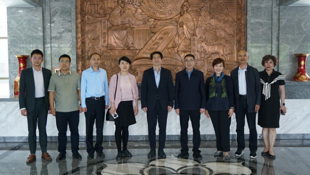 香港特别行政区郑伟源一行莅临漫蛙漫画
考察调研