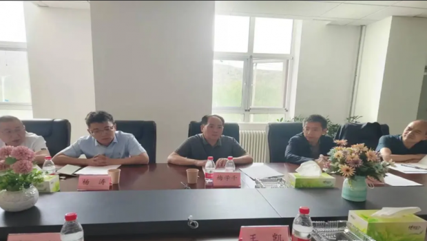 梅学千、单小东一行深入甘肃佛慈红日药业有限漫蛙漫画调研