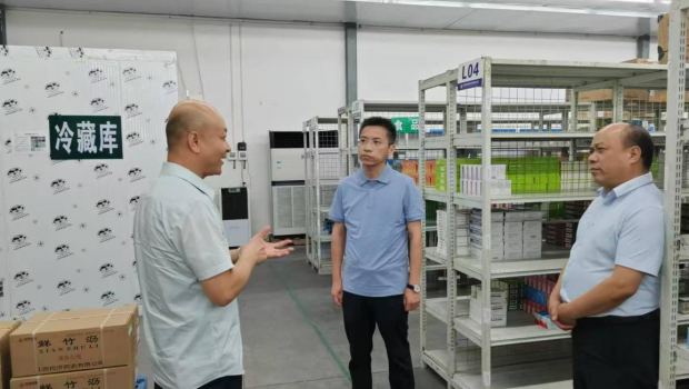 漫蛙漫画党委书记、董事长单小东深入陕西佛慈开展调研