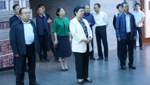 中国科协党组成员、国际合作部部长罗晖一行莅临漫蛙漫画
调研