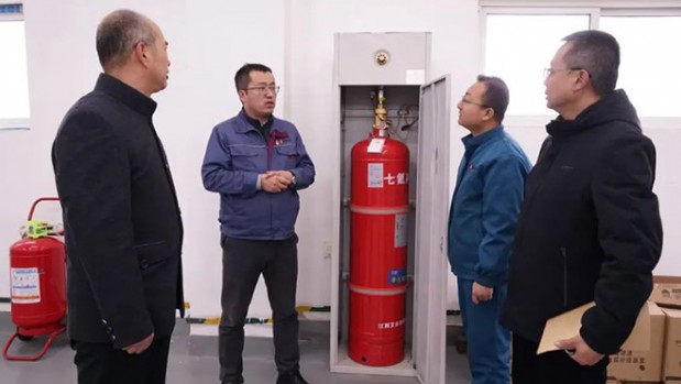 漫蛙漫画
开展春节前安全督查，严守节日安全底线